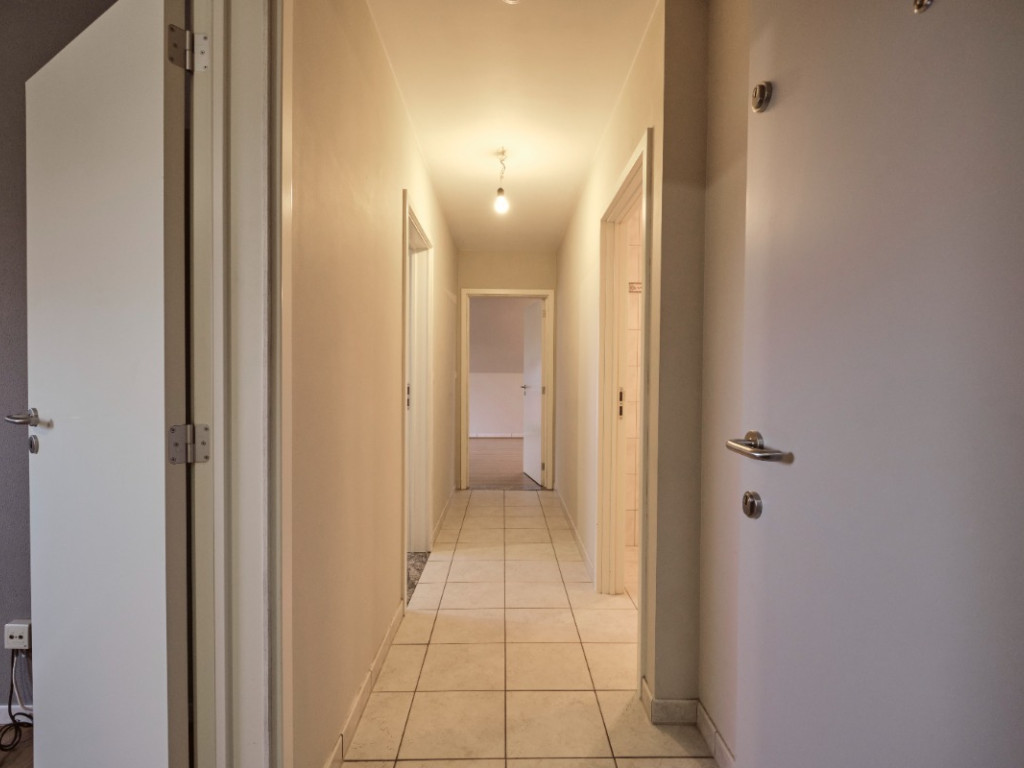 Koning Boudewijnplein - 5 - 7 - 3910