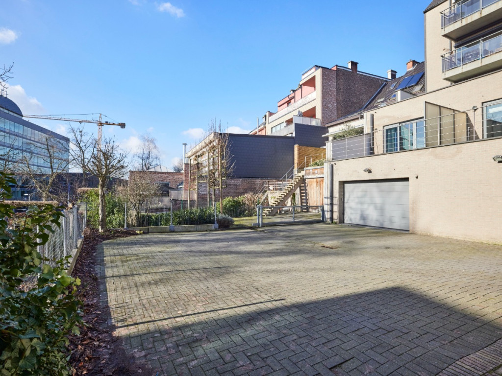 Oeverstraat - 22 - Staanplts - 9140