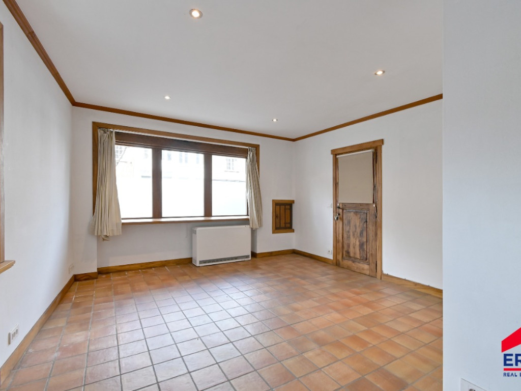 Koning Albertstraat - 23 - - 9900