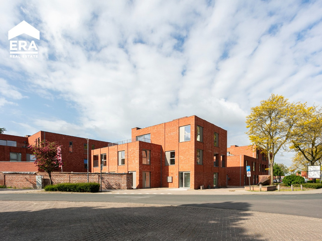 Gemeenteplein - 13 - 2 - 2328
