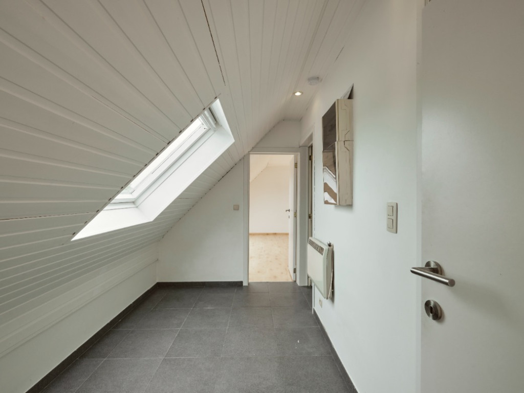 Jeugdlaan - 9 - bus 6 - 3900