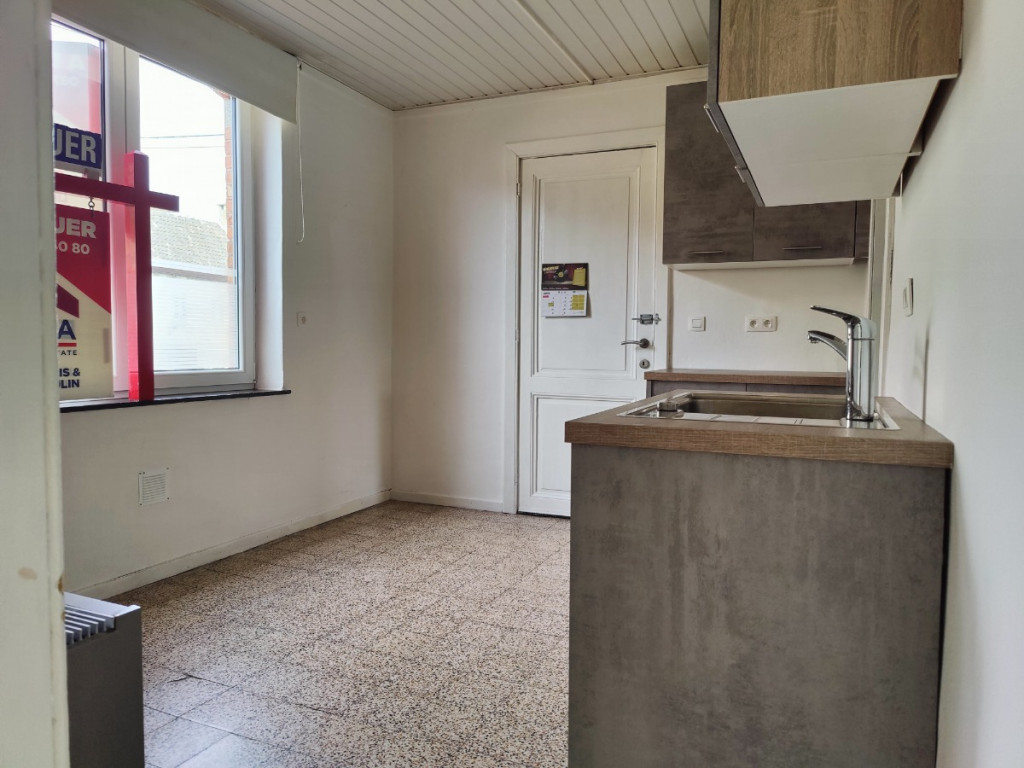 rue Trou Brasy - 75 - rez - 4800