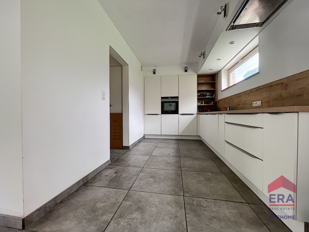 Rue Roua - 3B - - 4218