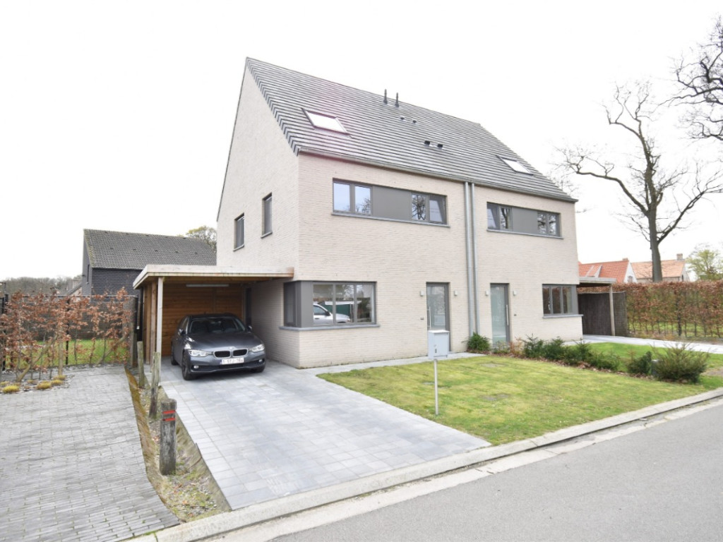 Mouterijstraat - 8 - - 8730