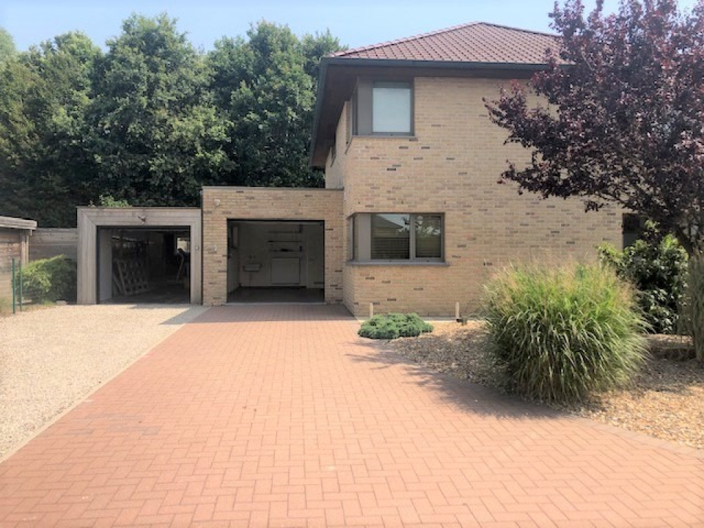 Remi Ghesquièrelaan - 7 - - 8930