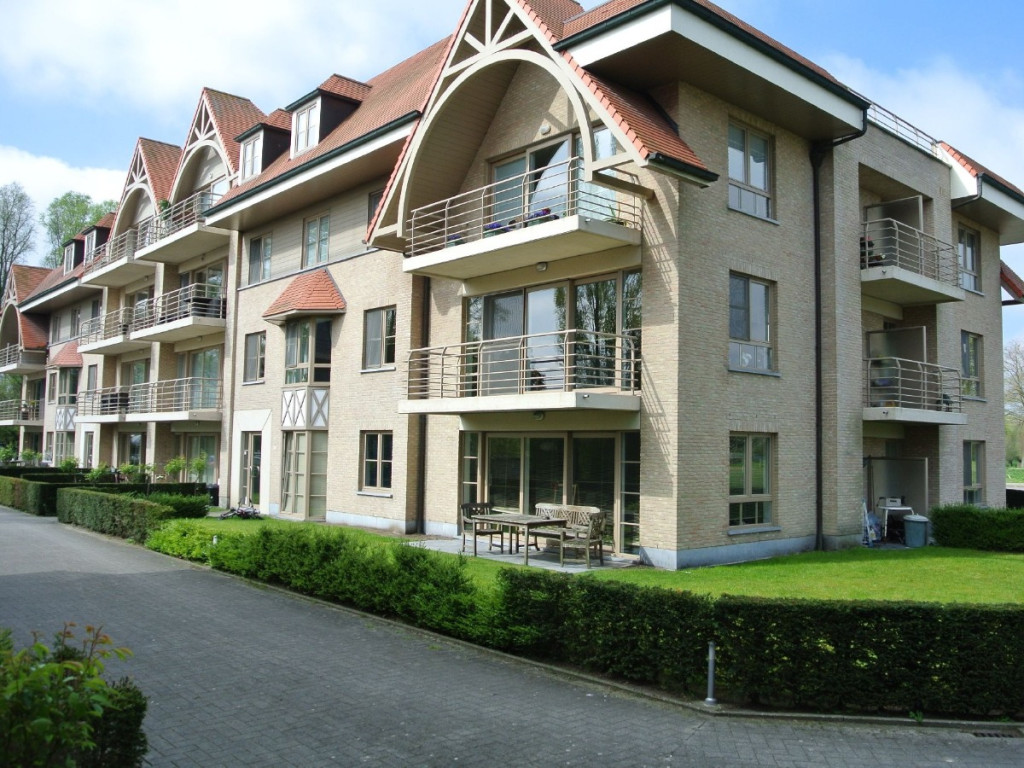 Biezemoerstraat - 8 - Bus 6 - 8730