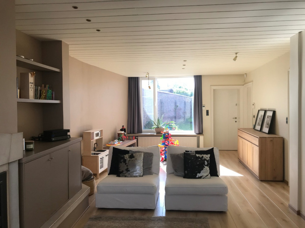 Bruggestraat - 37 - - 8750