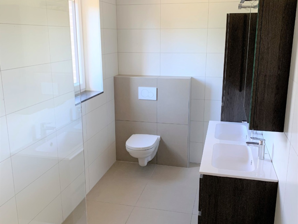 Holstraat - 115 - - 9940