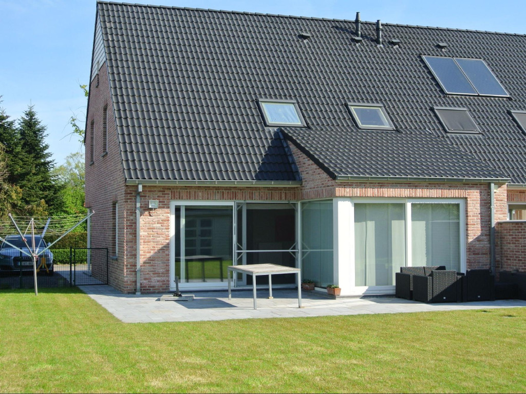 Beekstraat - 105 - A - 8730
