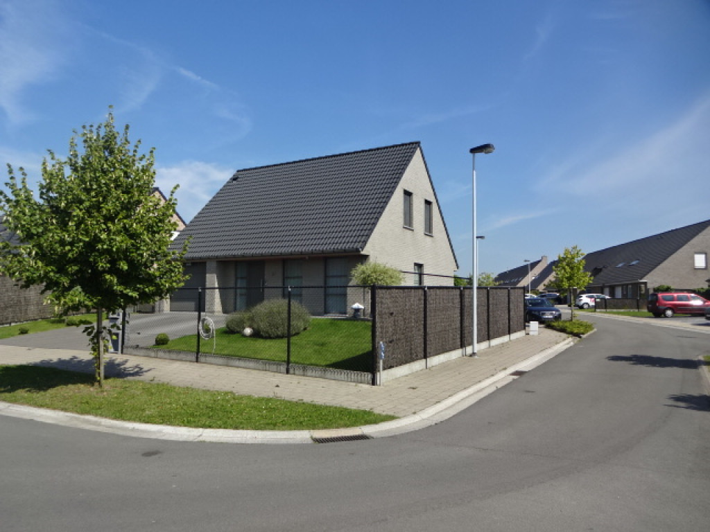 Rue de Bornoville - 327 - - 7700