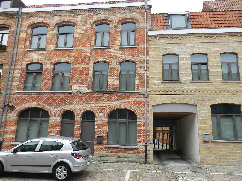 Cartonstraat - 47 - - 8900