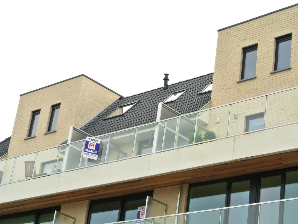 Stationsplein - 9 - 3.03 - 8730