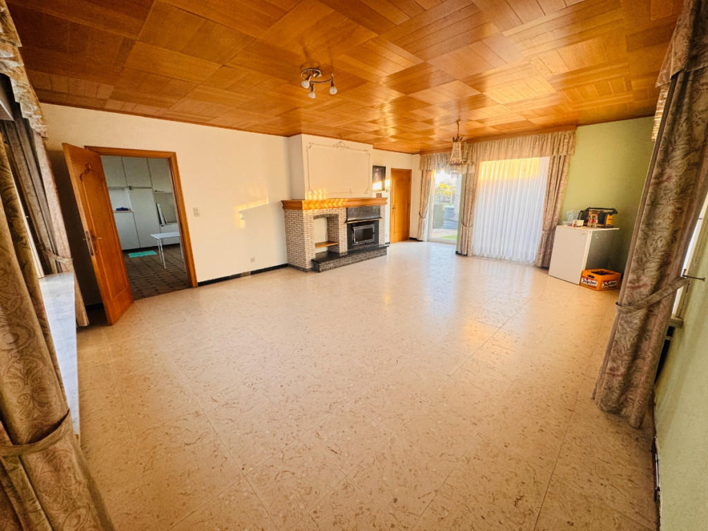 Sint Pieterstraat - 104 - - 8880