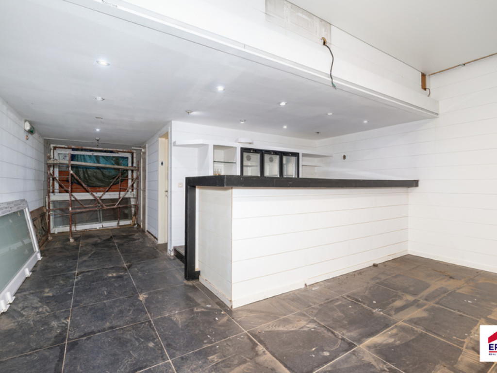 Rue de mons - 76A - - 7090