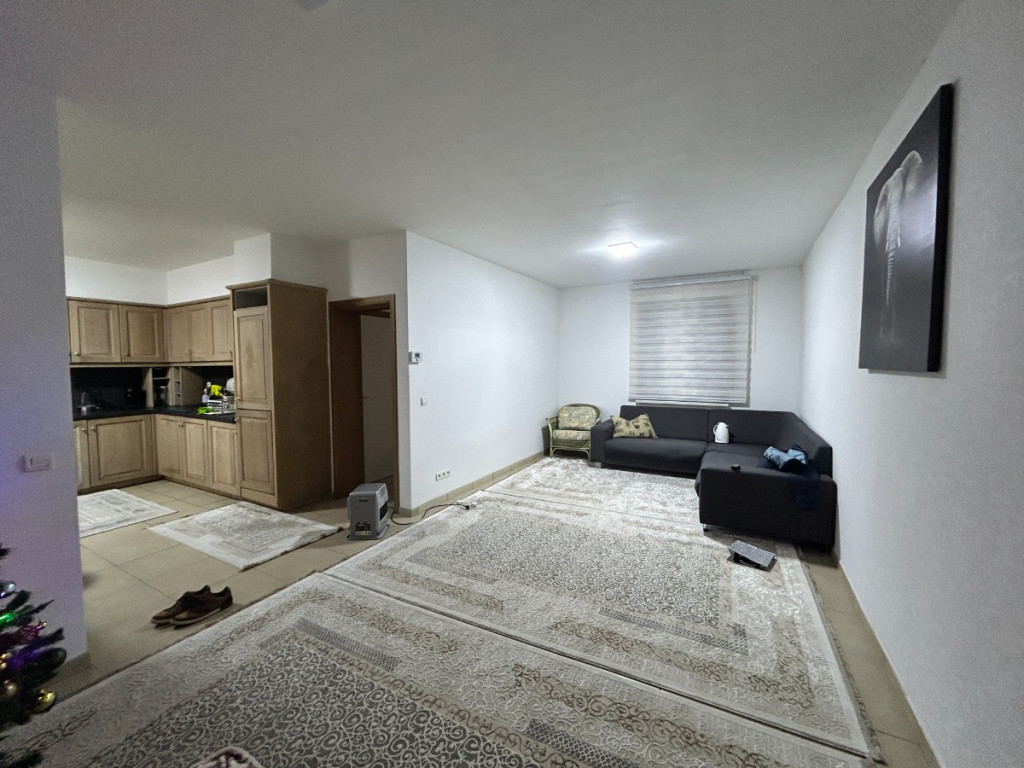 Stationstraat - 124 - - 8890