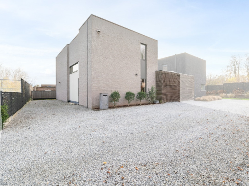 Textielstraat - 7 - - 9700