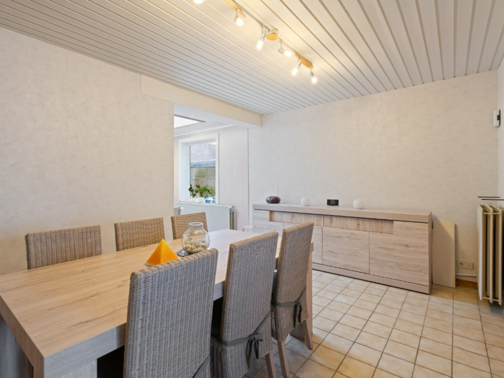 De Neufforgestraat - 27 - - 1830