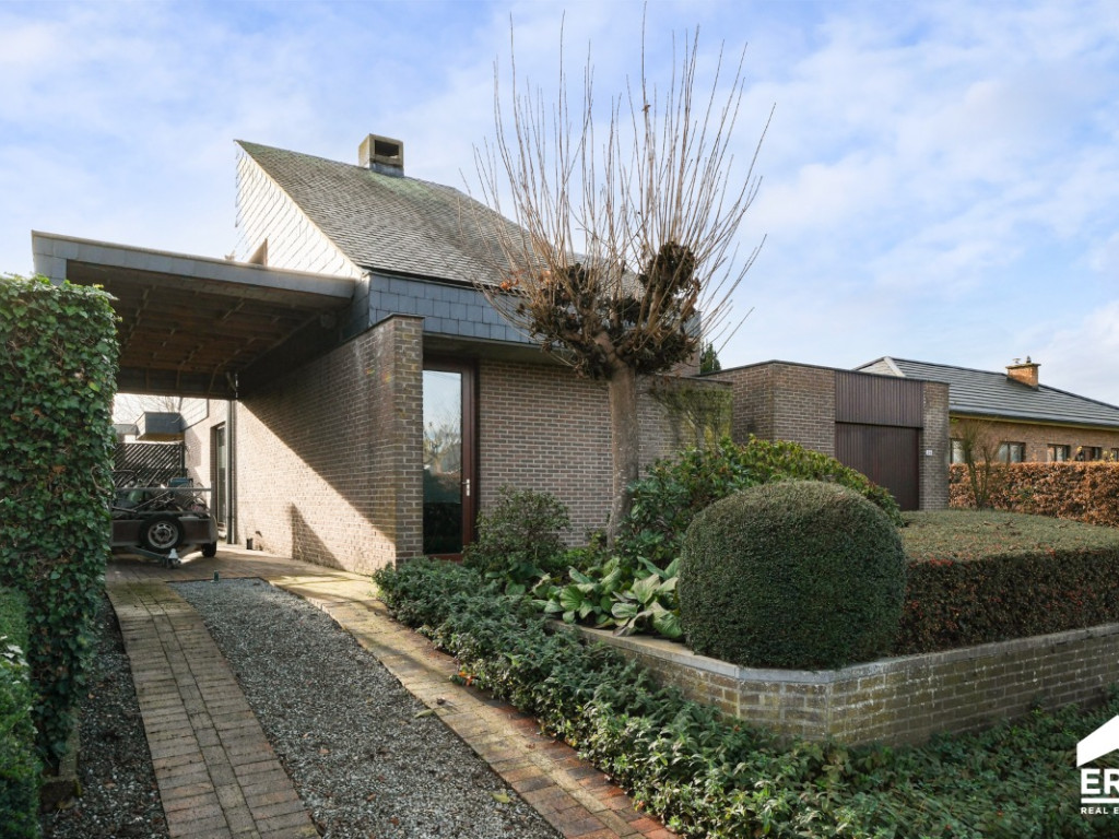 Moggeweidestraat - 26 - - 3570