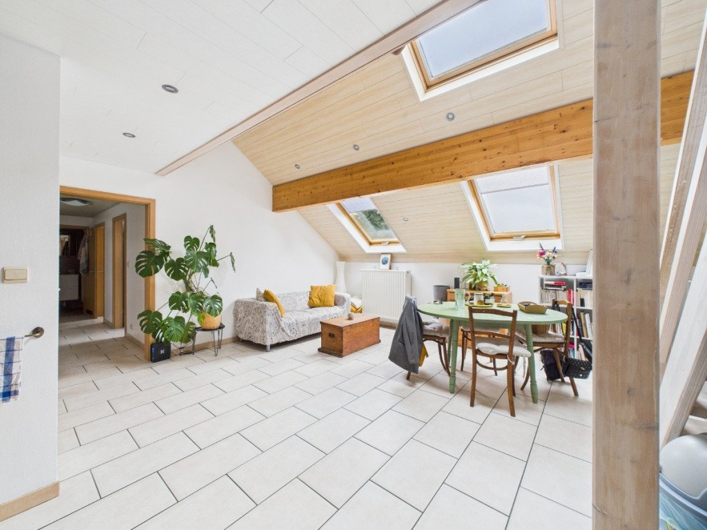 Rue des Chasseurs Ardennais - 5A - 5 - 6800