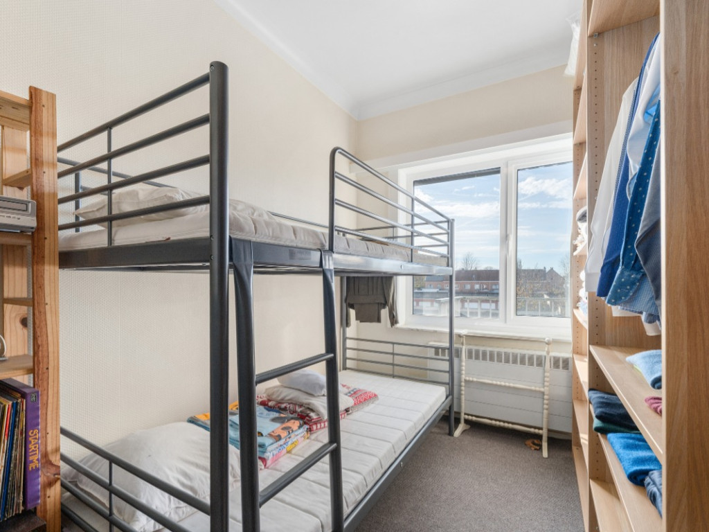 Adrien Van Roeyenstraat - 33 - - 2070