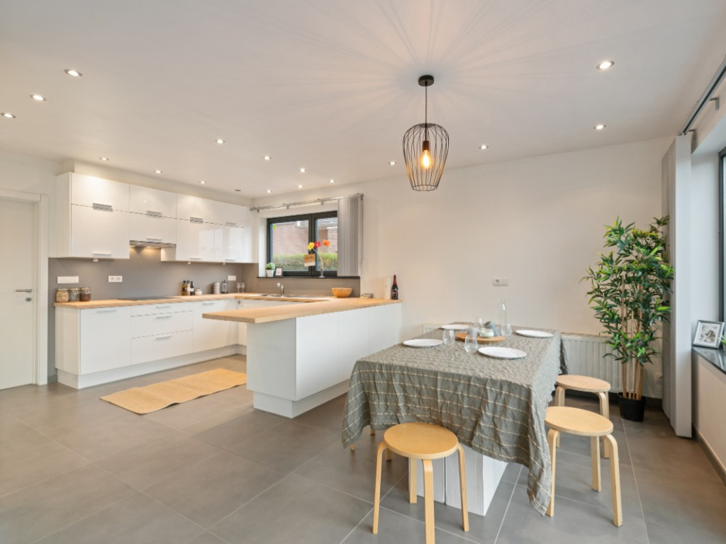 Bevrijdingslaan - 192 - A - 9200