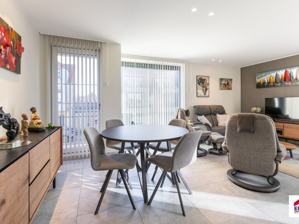 Dennenlaan - 4 - 0101 - 8430