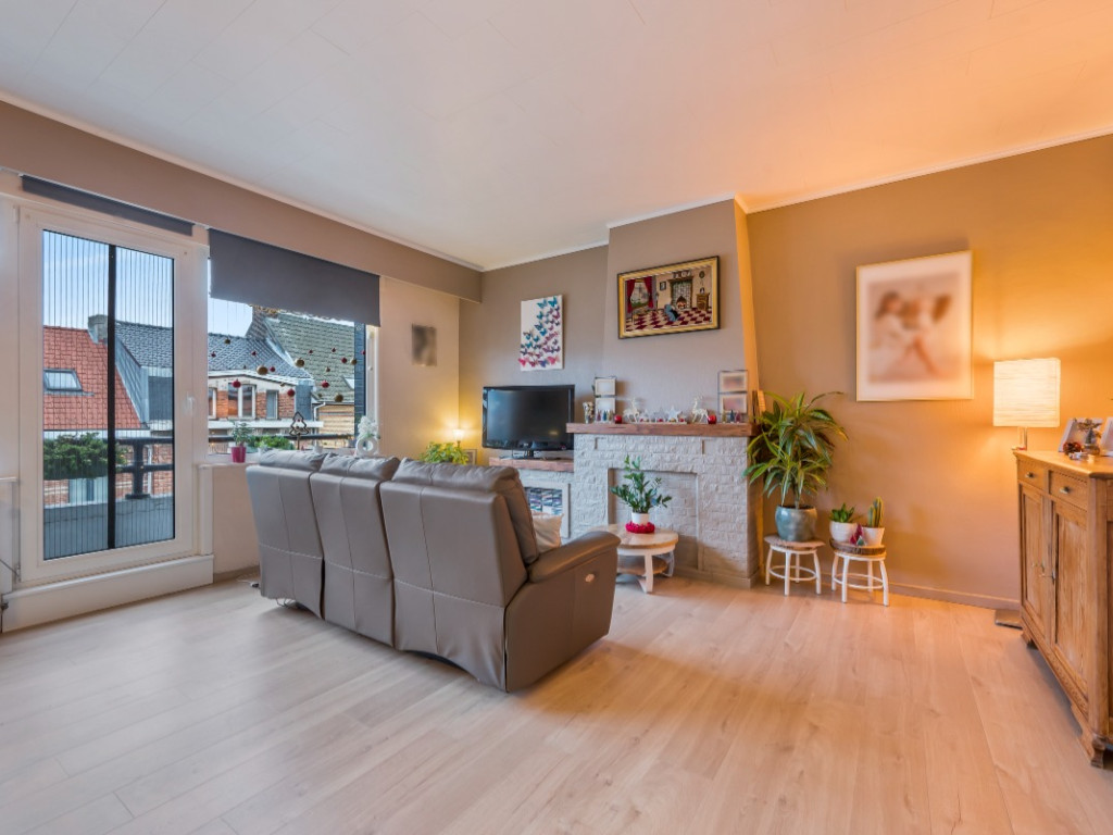 Dorp Oost - 77 - 2 - 2070