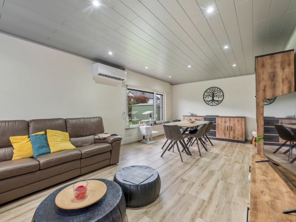 Hemelsbreedte - 44 - - 9112