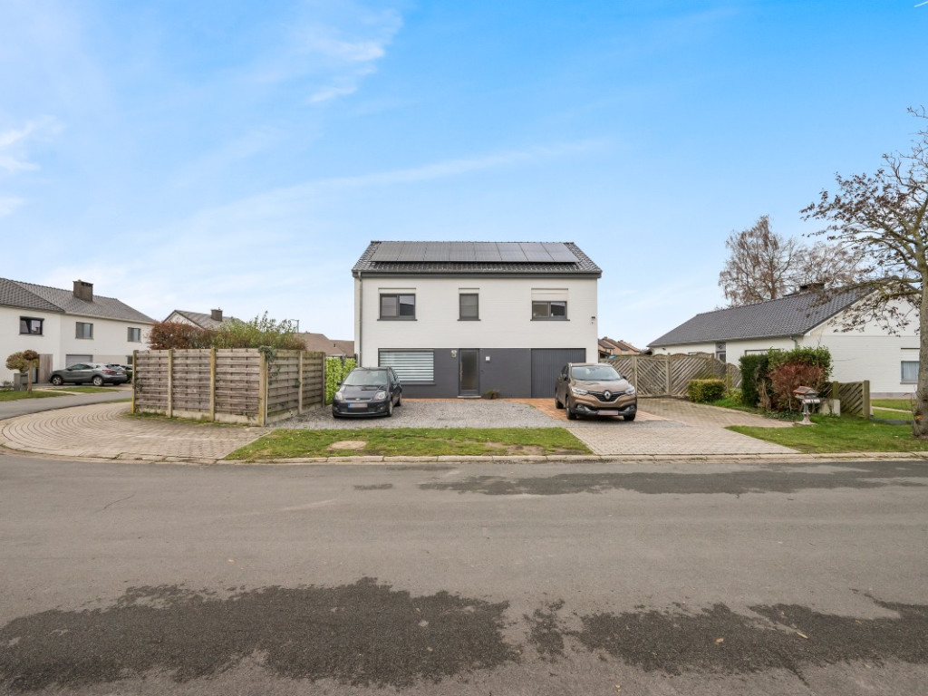 Hemelsbreedte - 44 - - 9112