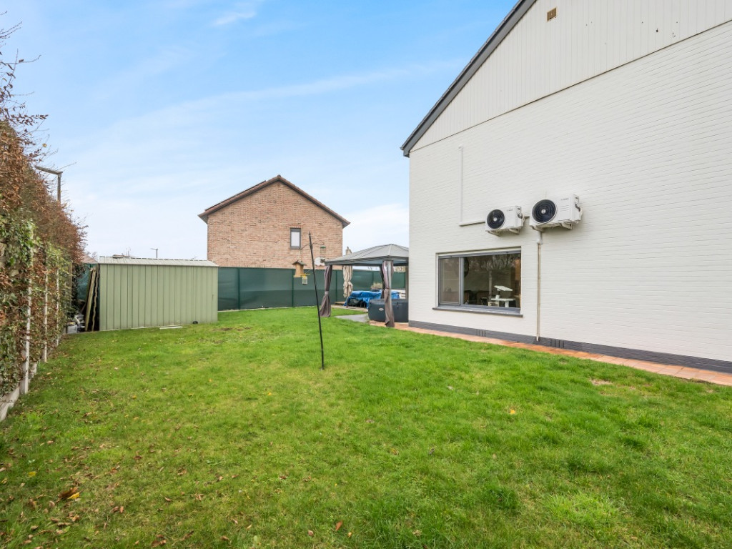 Hemelsbreedte - 44 - - 9112