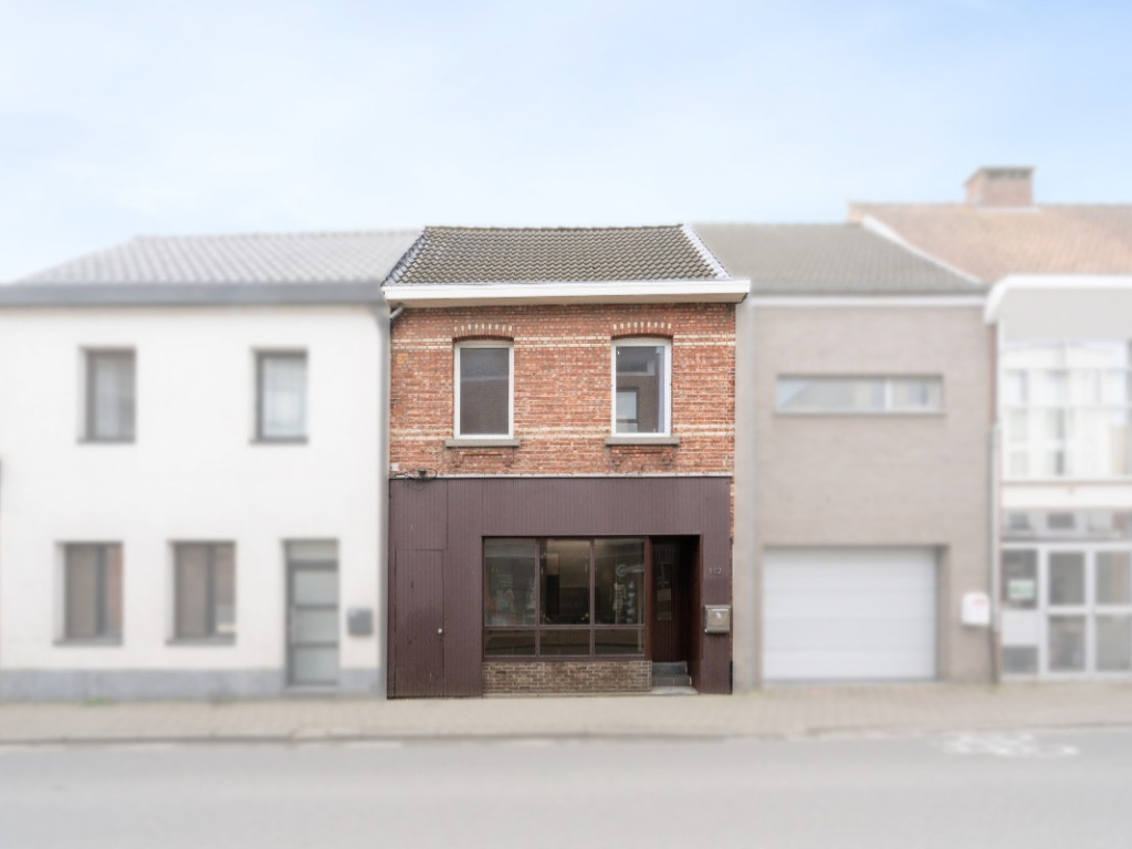 Dorpstraat - 102 - - 2070