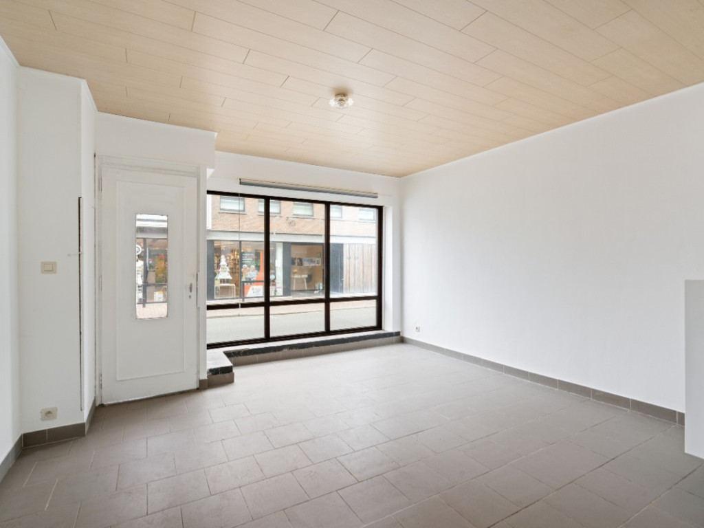 Dorpstraat - 102 - - 2070