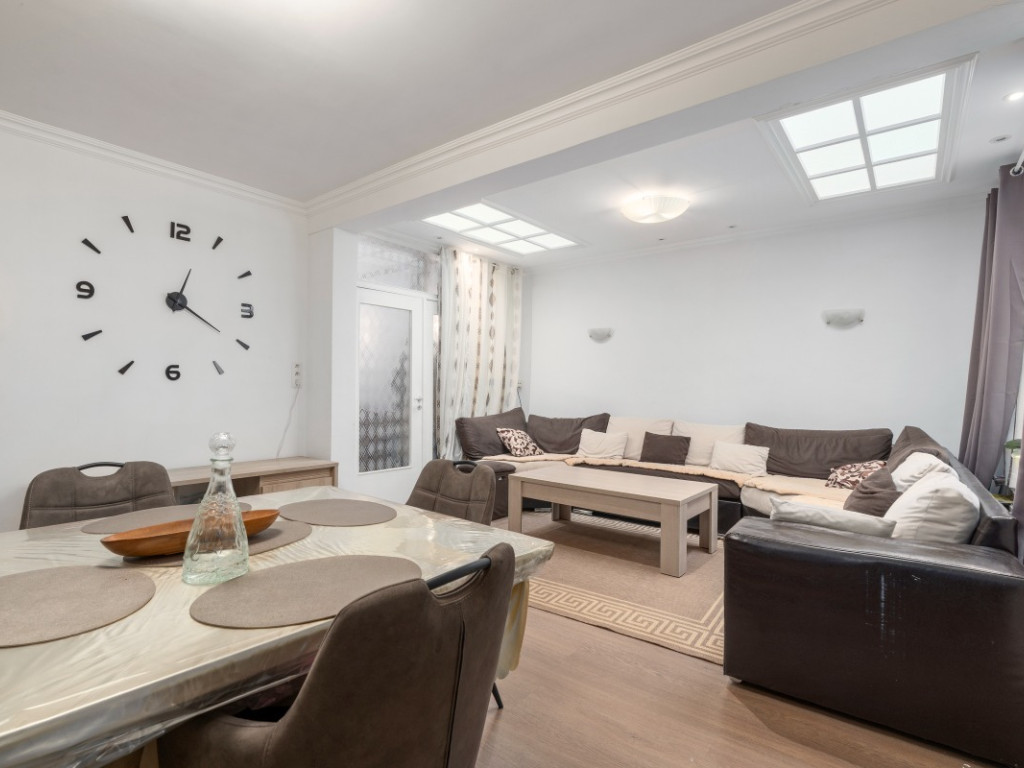 Stationsstraat - 50 - - 9280