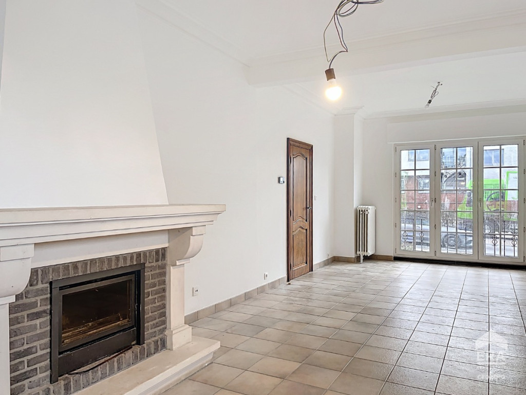 Chaussée Bara - 37 - - 1420