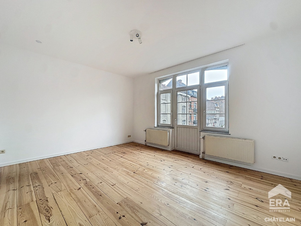 Rue Gray - 147 - - 1050