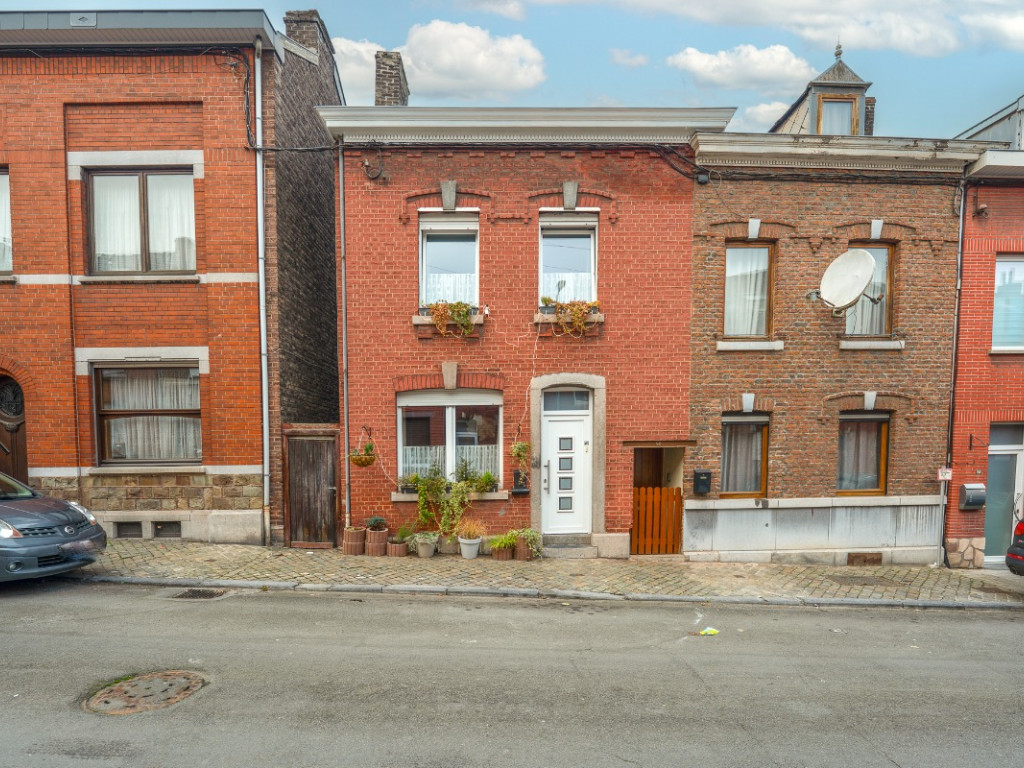 Rue de la Démocratie - 94 - - 4102