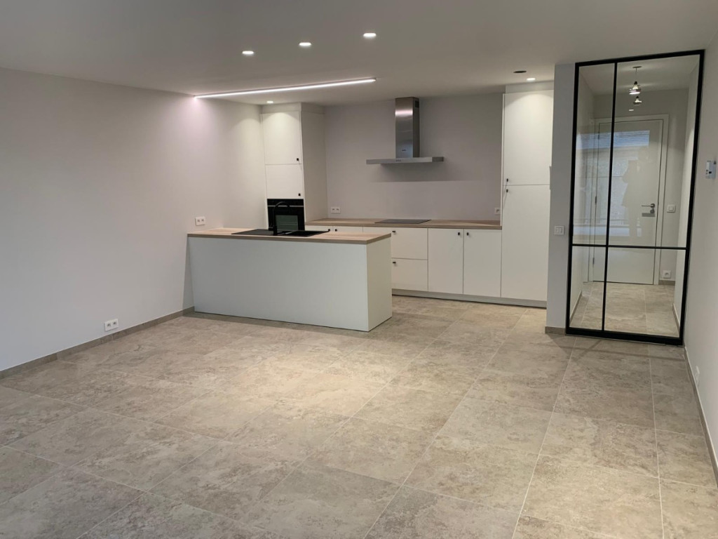 Guido Gezelleplein - 1-3 - 203 - 8840