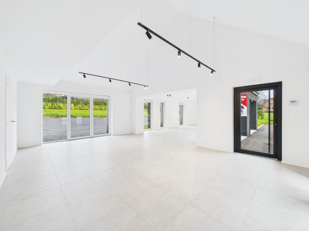 Route de la Barrière - 13 - - 6970