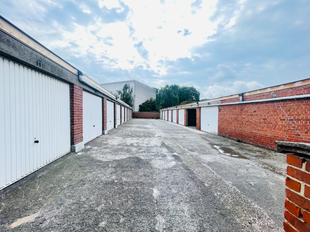Kortrijkstraat - 105 - GARAGE - 8930