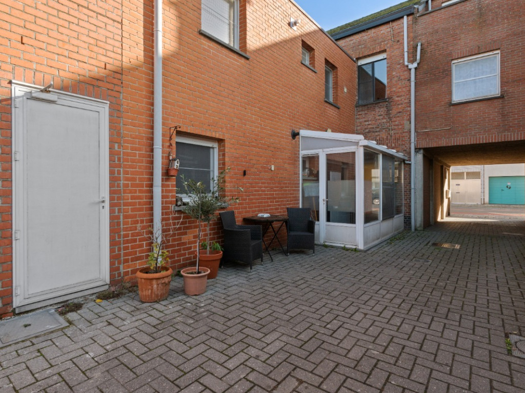 L. Van Hoeymissenstraat - 64 - - 1840