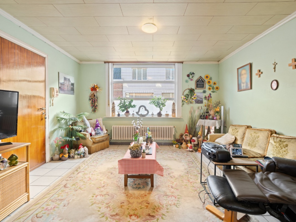 L. Van Hoeymissenstraat - 64 - - 1840