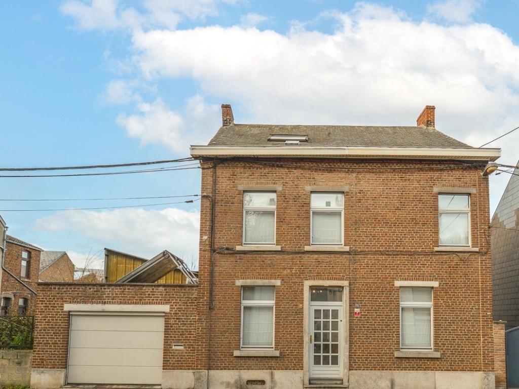 Rue de Velaine - 72 - - 5060