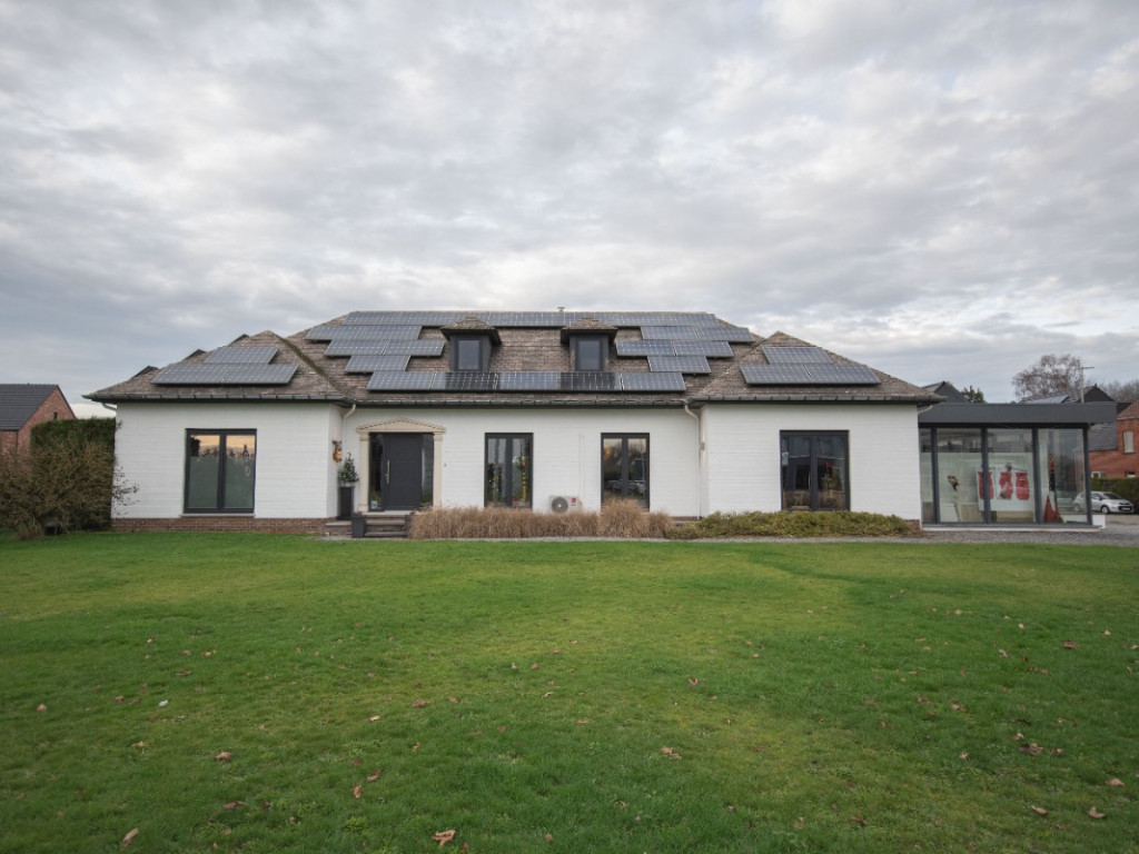 Nieuwstraat - 203 - - 3590