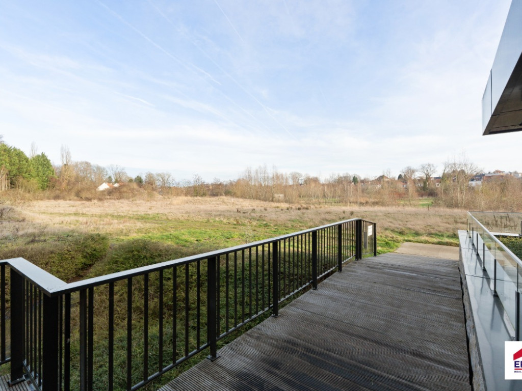 Stationsstraat - 8B - - 1640