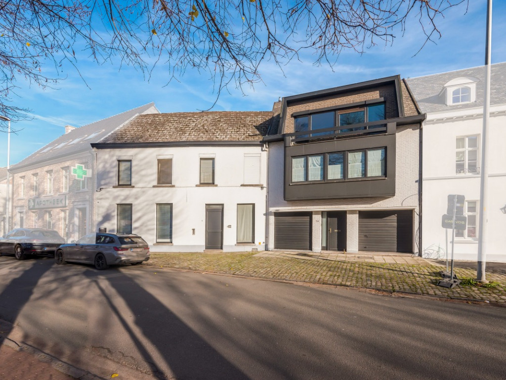 Dorp - 9/9A - - 9220