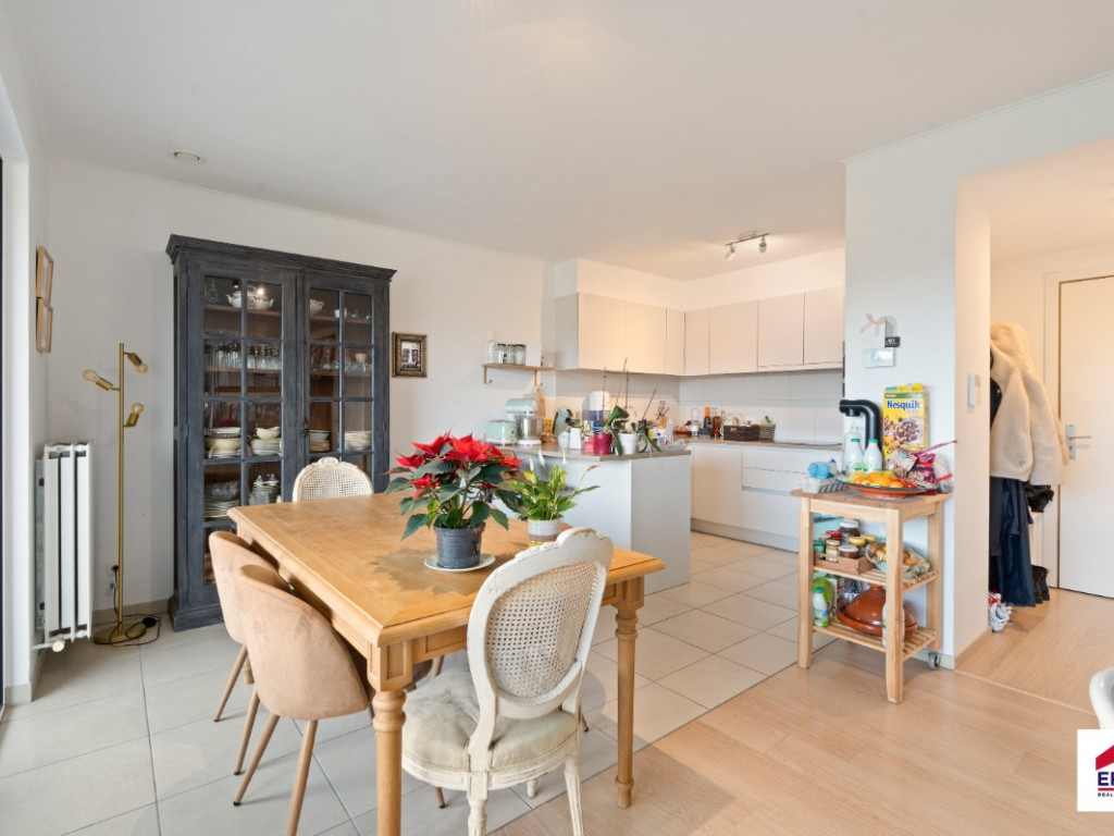 Stationsstraat - 8B - - 1640