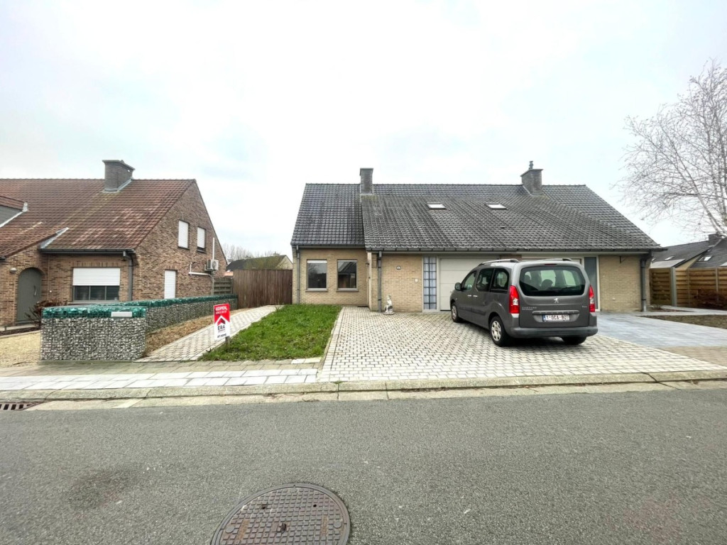 Bunderstraat - 4 - - 8940