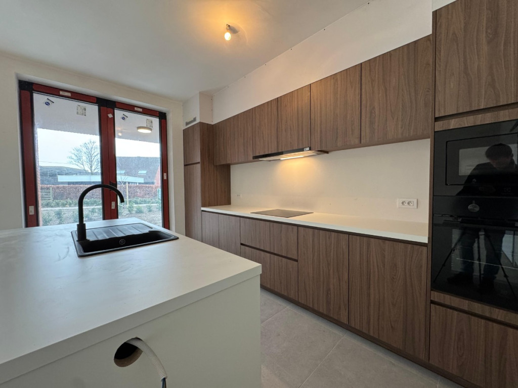 Staatsbaan - 76 - - 0.4 - 9870