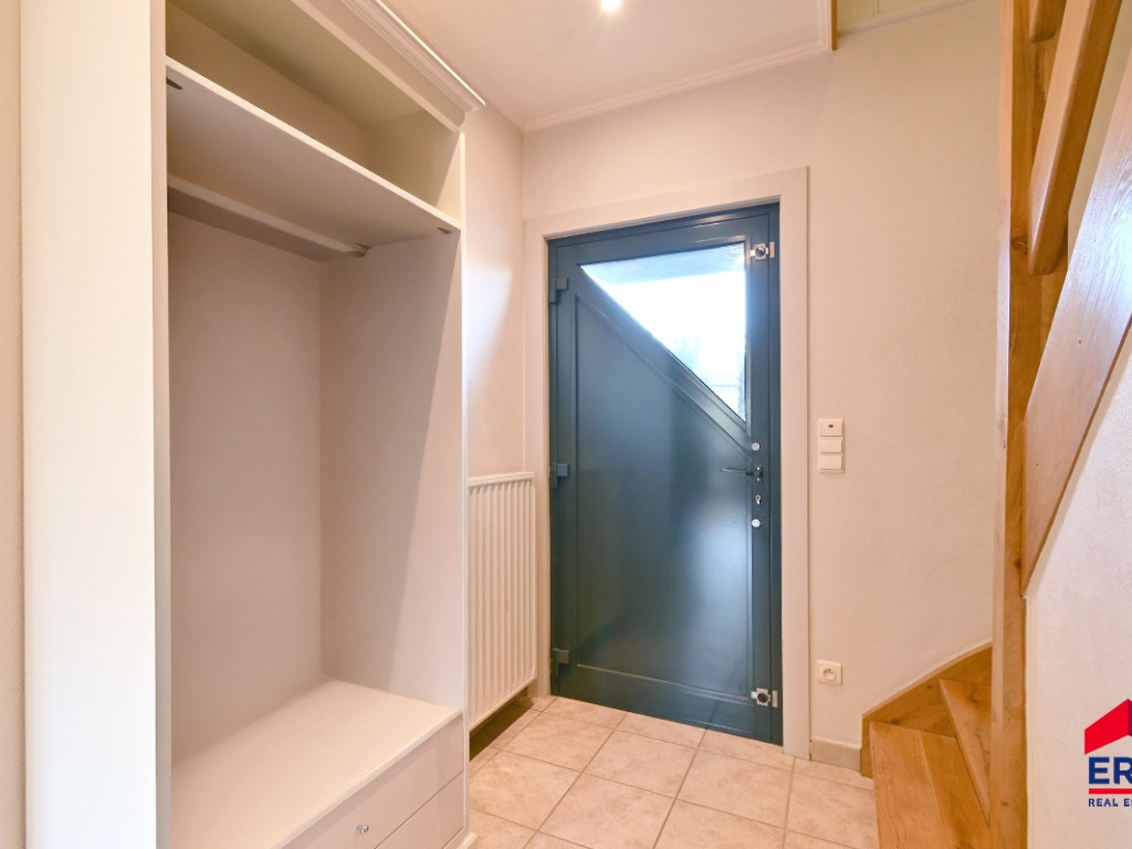 Koningin Fabiolalaan - 27 - - 9990