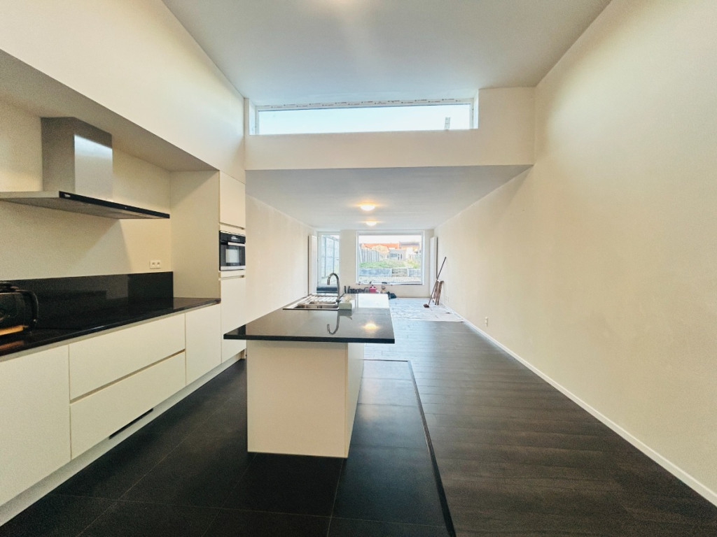 Komenstraat - 70 - - 8940